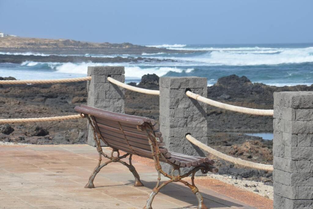 Lanzarote Famara Beach Esterno foto