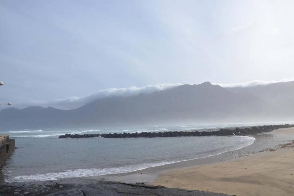 Lanzarote Famara Beach Esterno foto